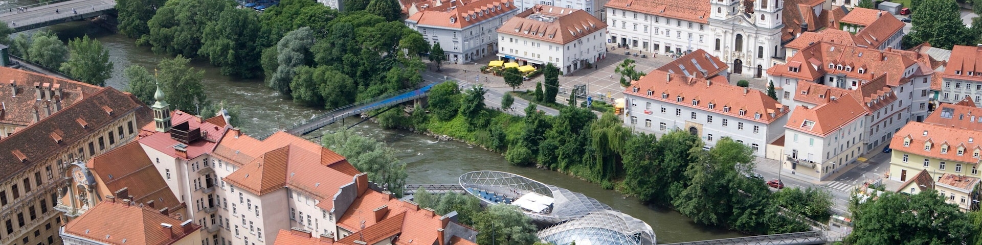 Graz featuring heritage architecture