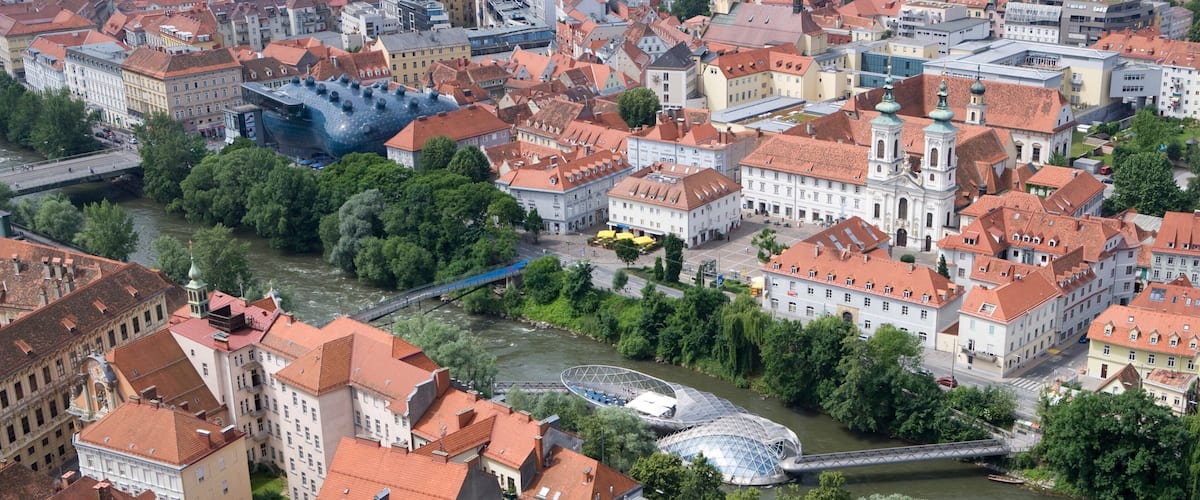 Graz featuring heritage architecture