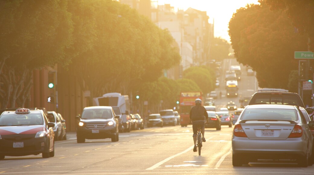 North Beach featuring street scenes and cycling