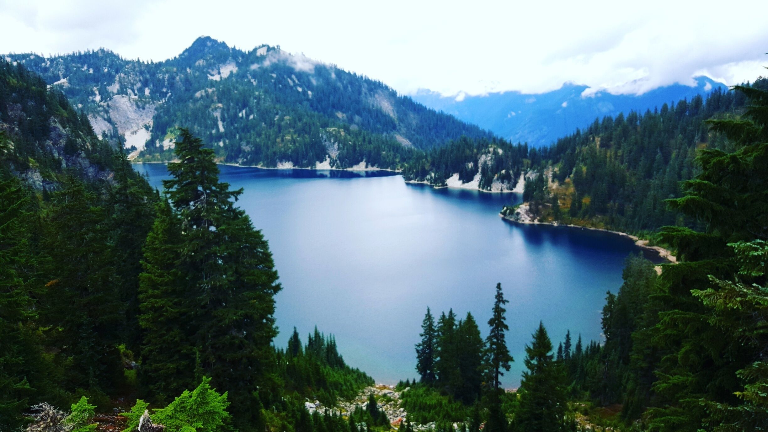 So gorgeous!!  Rocky hike, chill air but so beautiful..#hiking