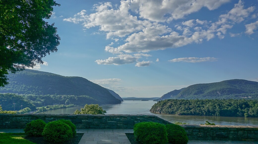 West Point, New York: View of the Hudson River looking north from the Overlook at the United States Military Academy at West Point.
