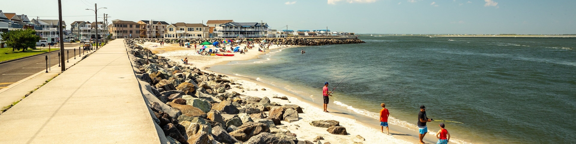North Wildwood showing a sandy beach and general coastal views