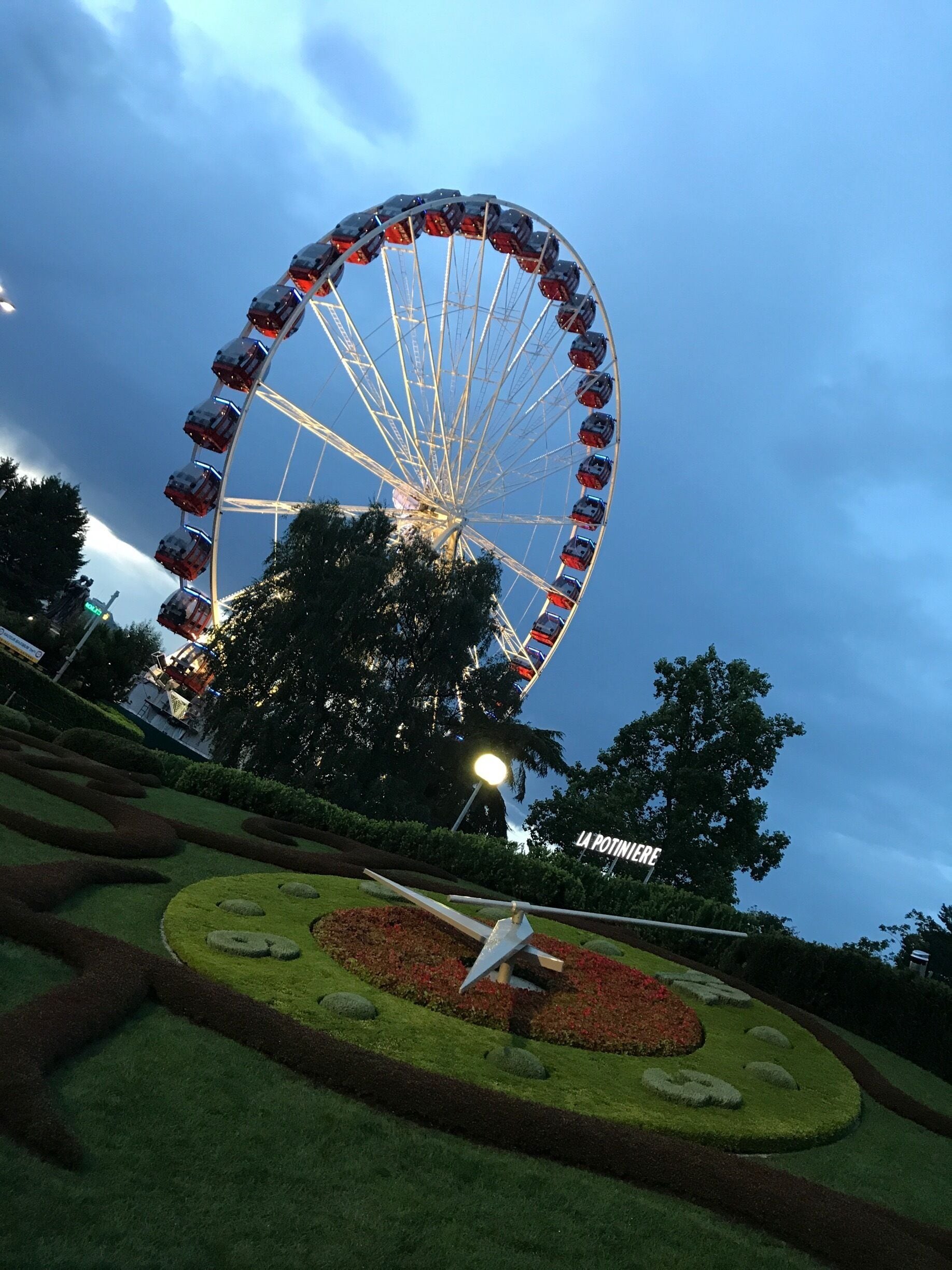 Flower Clock & Big Wheel, Jardin Anglais, Geneva, Switzerland 🇨🇭 