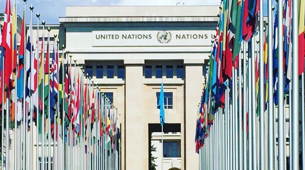 United Nations Office in the International District of Geneva (Palais des Nations).
#Geneva #Switzerland #Europe
August 2016 - Iphone 6