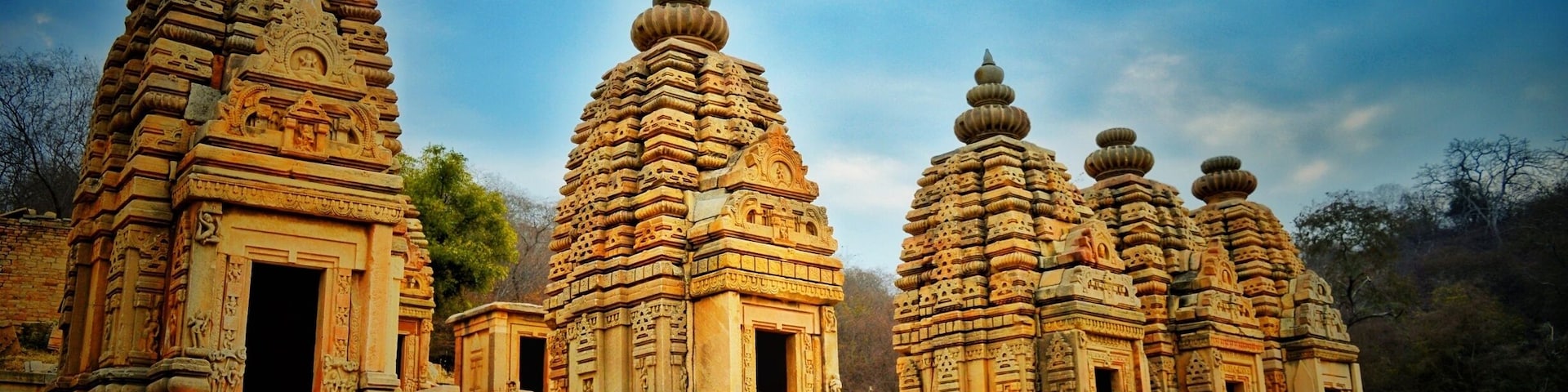 Every temple is a relief to your eyes and soul here. It is hard to believe that such an amazing place is still hidden from the reach of travellers and tourists.
.
Sometimes I feel so blessed and fortunate that I have been able to explore and experience such wonders of our country. ------------------------ ----
.
.
.
.
.
.
.
.
#indiaclicks #yourshotphotographer #NGTDailyShot #Natgeotravel #CNtravelerindia #Beautifuldestinations #LonelyPlanetIndia #indiaclicks #theweekoninstagram #indiapictures #storiesofindia
#IncredibleIndia #_soi #igramming_india #indiatravel #indiatourism #travelrealindia #Lifewelltravelled #travelbug #traveladdict #travellife #travels #travelgram #instatravel #instatraveling #instapassport #travelblog #travelblogger #passionpassport #ilovetravel
#troveontuesday #troveron #Lifeatexpedia