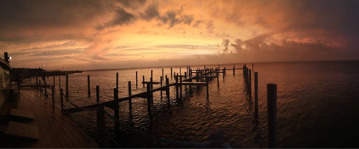 As the storm passed the sky was changing ever so slowly it was amazing .. This was remnant of the gold color