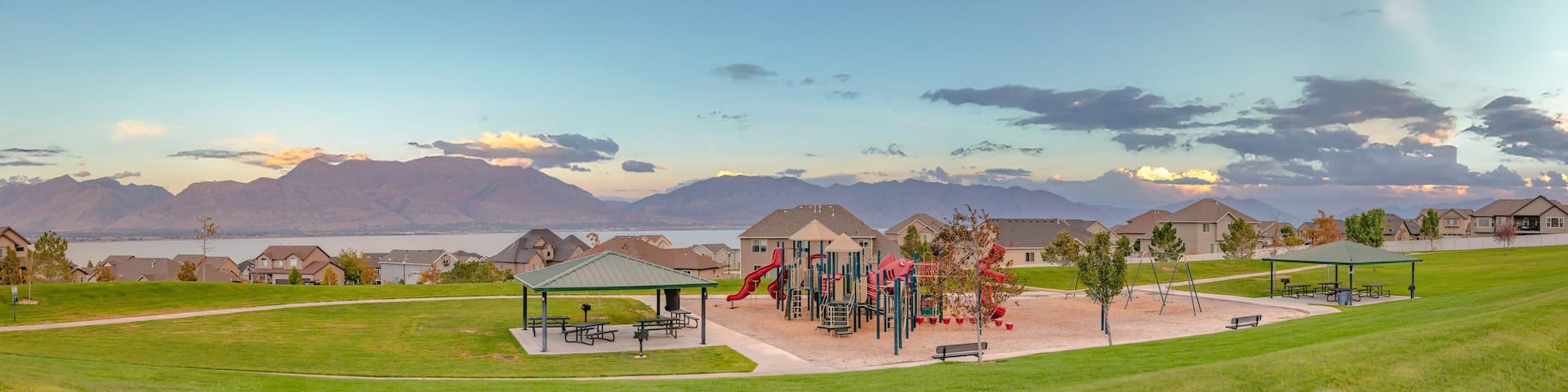 Homes and playground in Saratoga Springs Utah