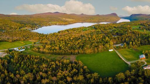 Vermont landscape with a lake during fall foliage season