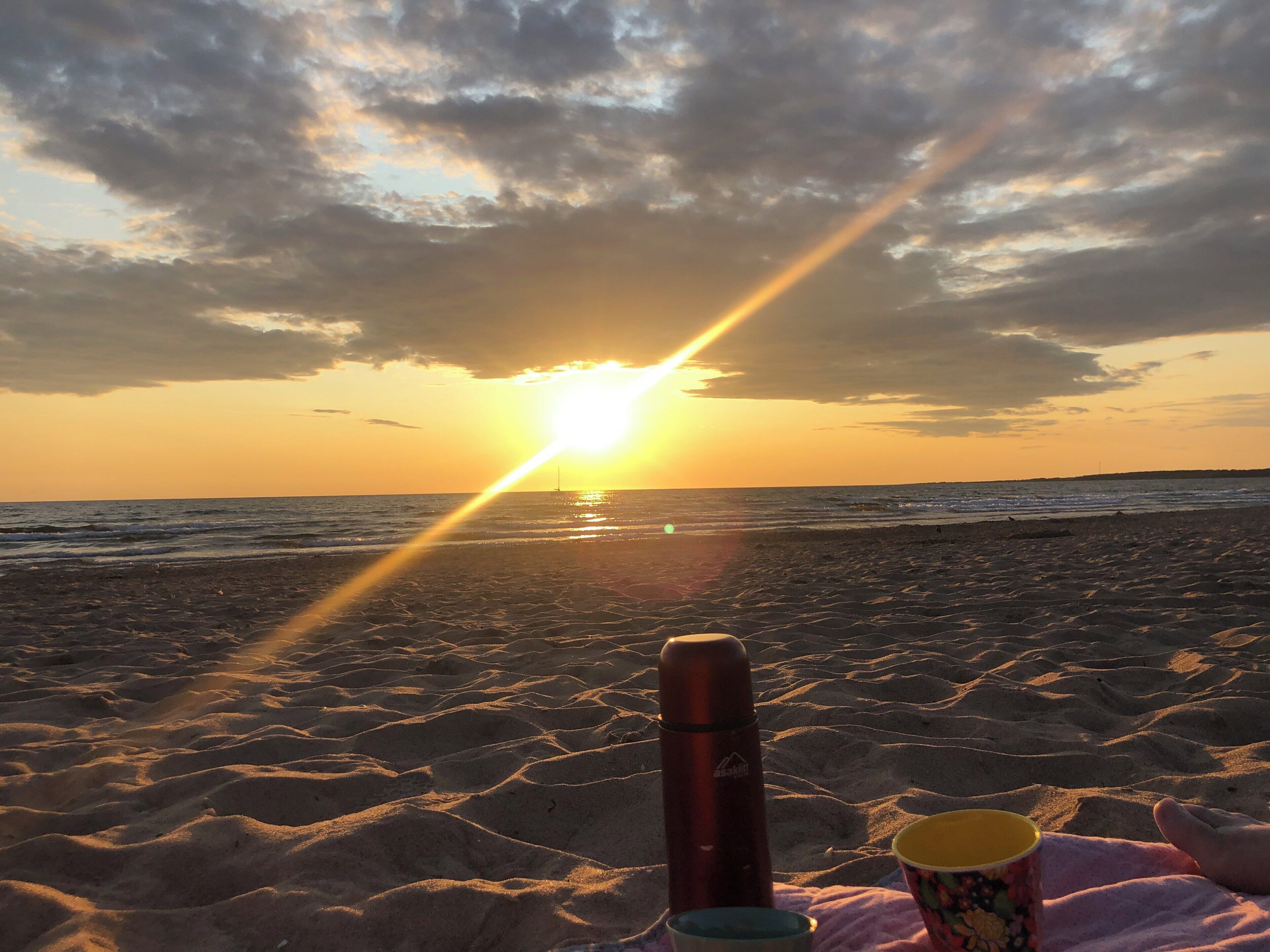 Just one of those amazing summer evenings watching the sun going down at the beach.
(No filters used)