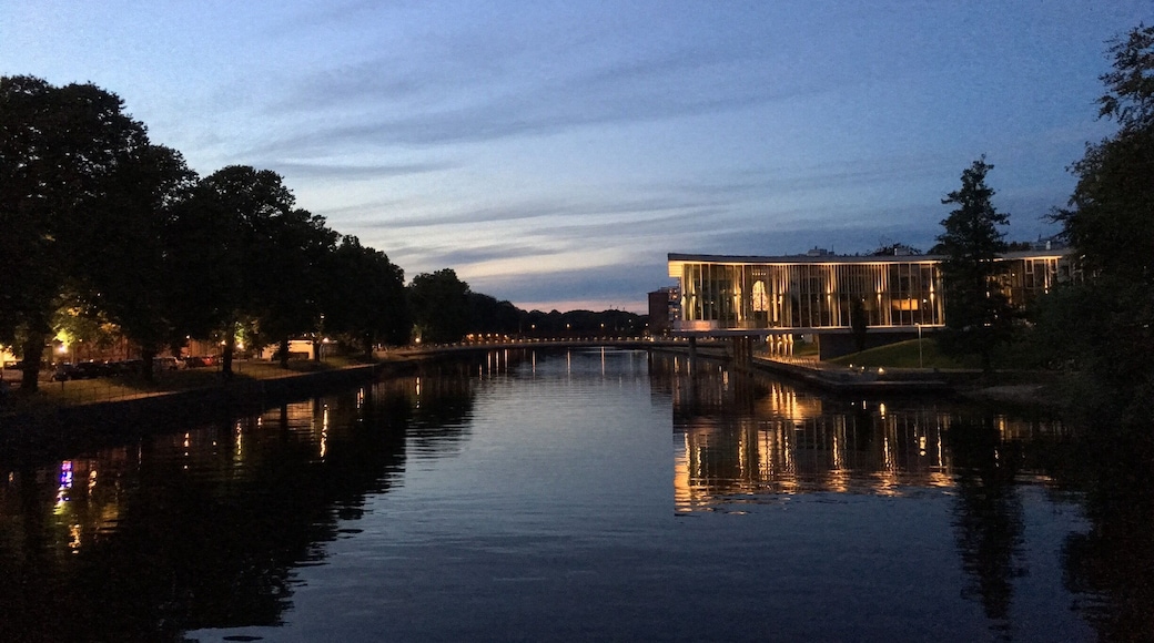 View over Nissaström river and the library in the small Swedish town Halmstad (no filter used) #LoveMyTown
Thank you!:)