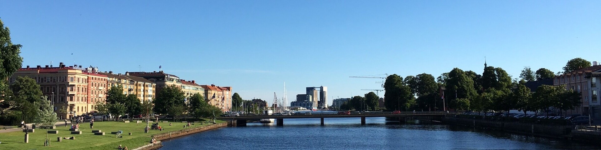 Went on a day trip to west coast town of Halmstad, to attend a concert with Spiritual Beggars - a Swedish 70s/stoner rock band, worth checking out if you like that kind of music. It was probably the warmest day of the summer, so far, and the river "Nissan", floating through the town centre, looked quite beautiful under the clear blue sky!
#visitsweden #halmstad #blue