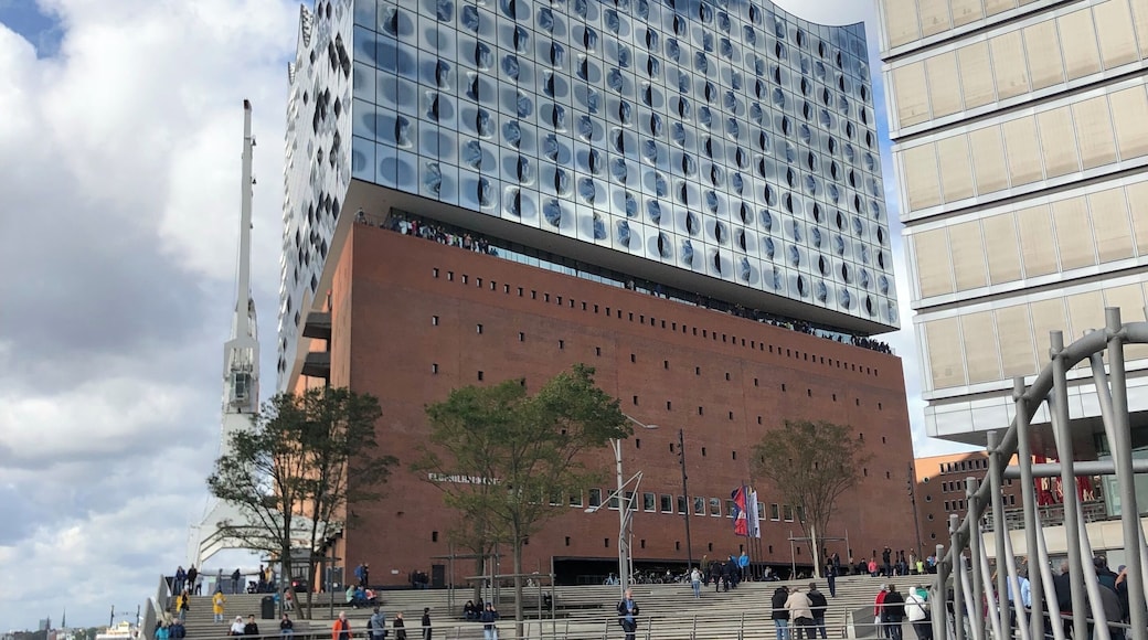 This is the building of the Elbphilharmonie in Hamburg. The transformation of an old structure with the addition of a new structure to repurpose it into apartments, hotel and concert hall. #culture