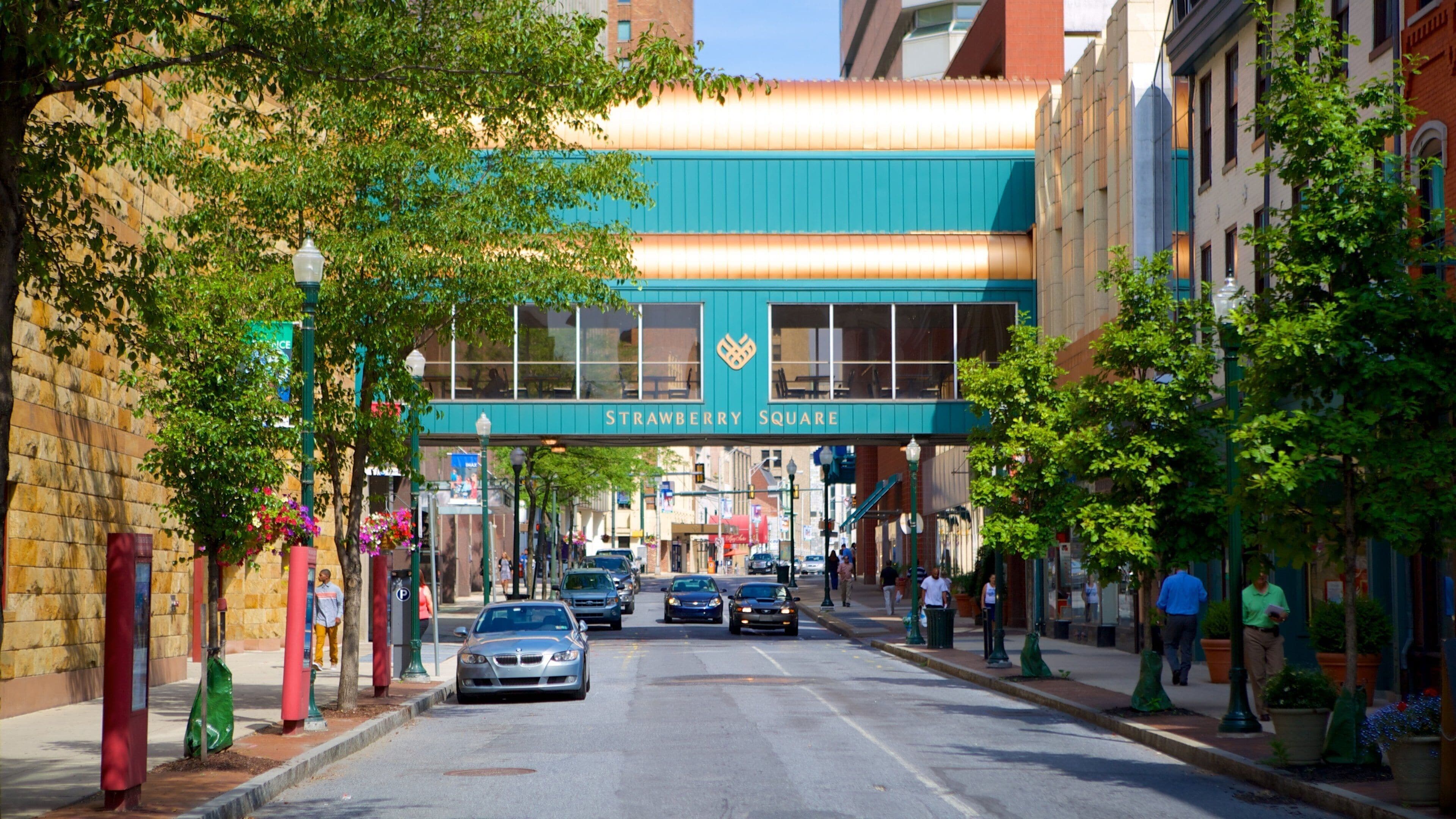 Harrisburg which includes street scenes