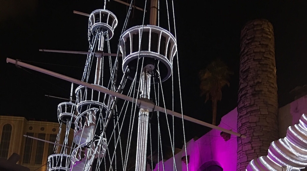 Treasure Island beauty!!