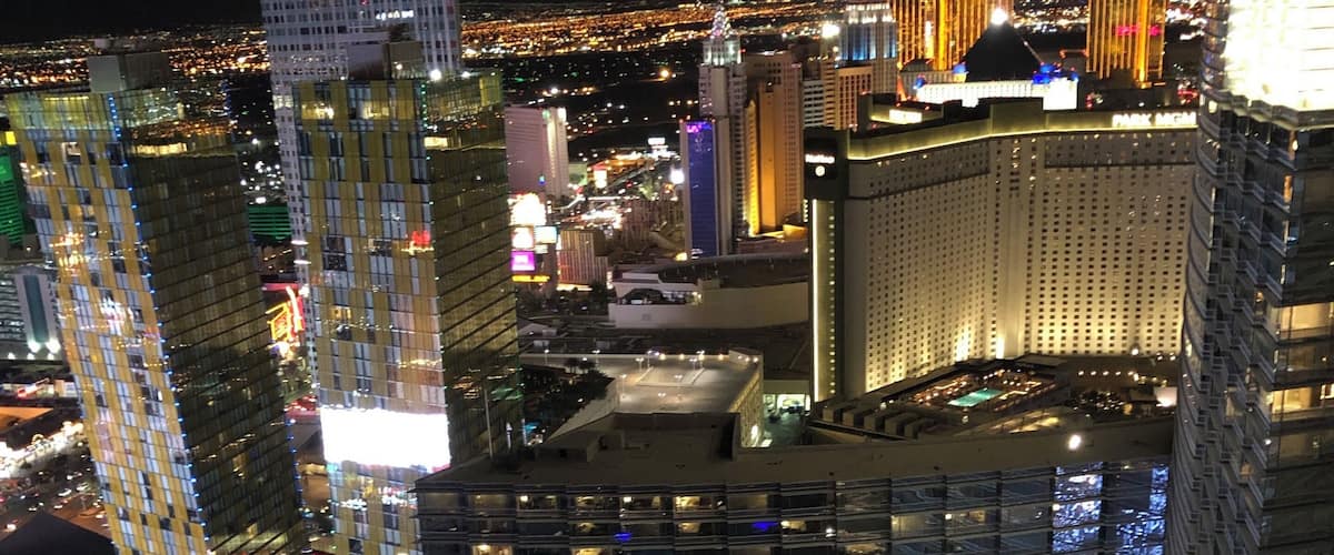 Bright lights lighting up the strip. The other side of the Cosmopolitan overlooks the Bellagio’s iconic fountain!