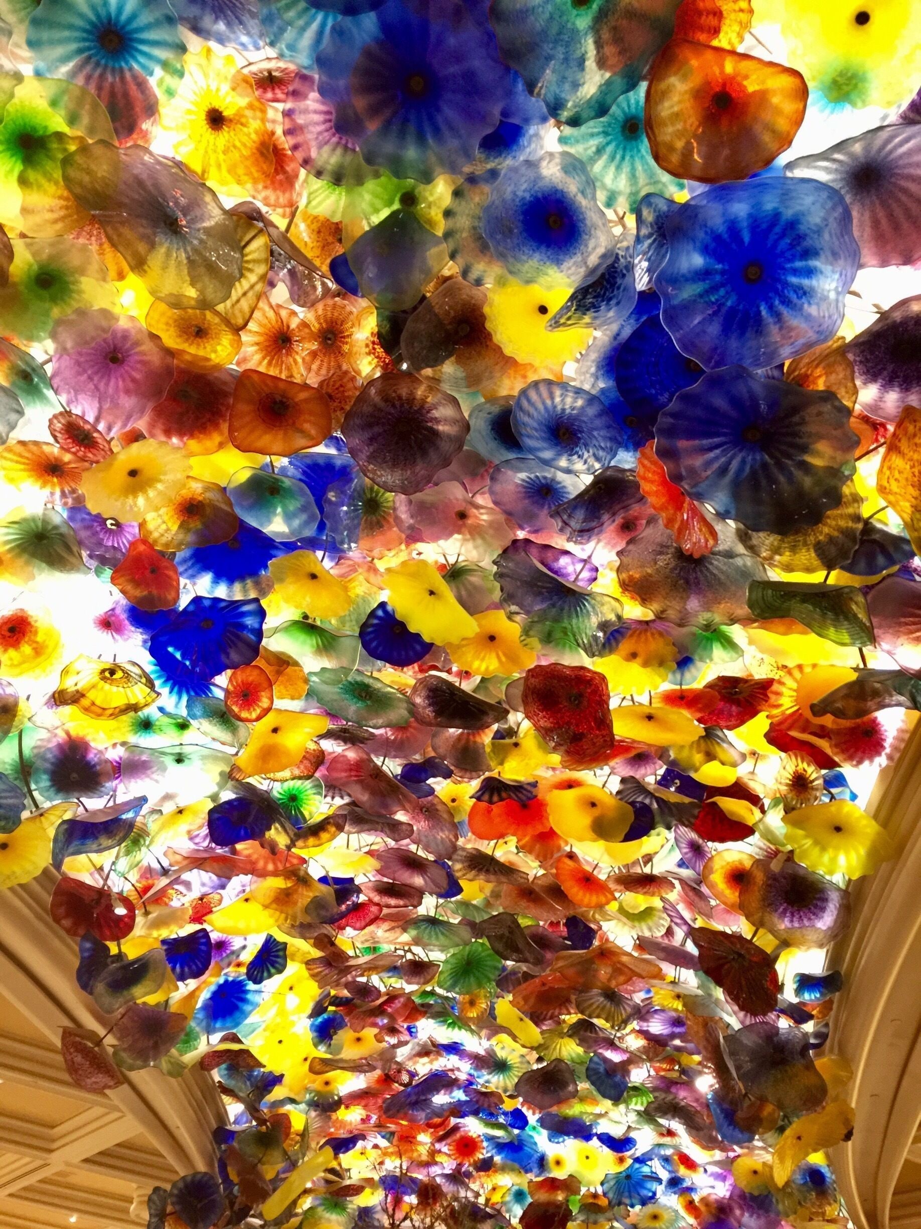 #patterns 
Chihuly ceiling in Bellagio
