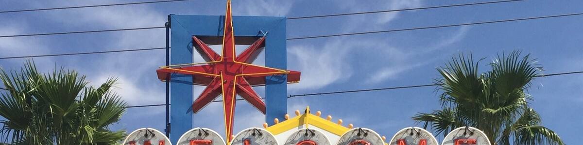 Where am I?
Of course, one of the world's most recognisable signs!
#lasvegas #vegassign #usa #goals