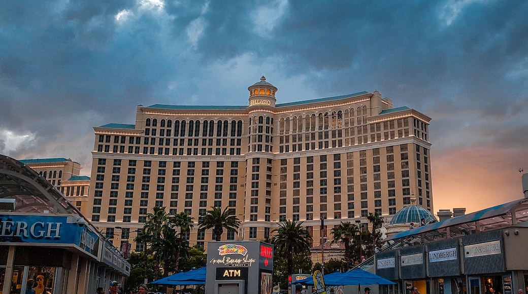 Sunset Behind the Bellagio