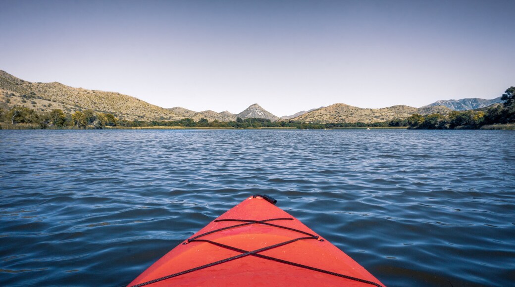 Canoe sur la Lac Patagonia Arizona