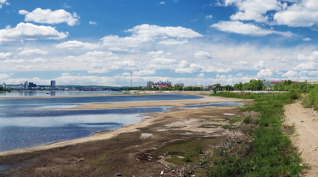 Amur River and cities Heihe (China) and Blagoveshchensk (Russia)
