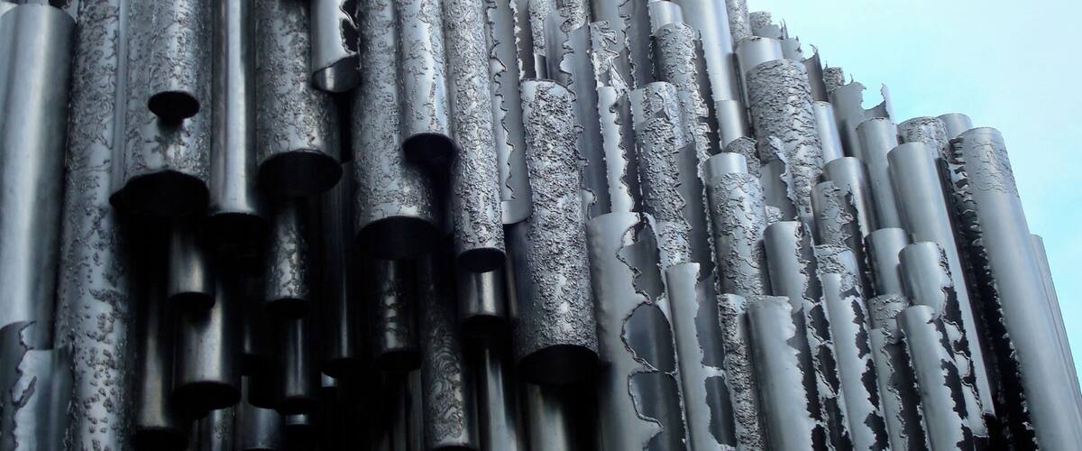 Such a beautiful park with this amazing sculpture to Jean Sibelius. It resembles a modern view of the pipes of an organ. If the wind is blowing you get the most wonderful sounds thru the sculpture.