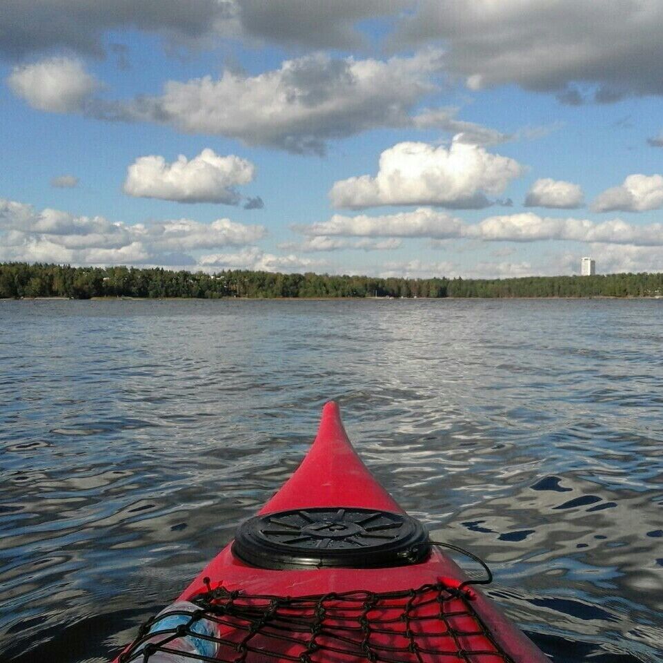 Kayak excursion organised by Natura Viva: just half an hour away from Helsinki by public transport and with friendly and caring instructors. Perfect #weekendgetaway in the nature
