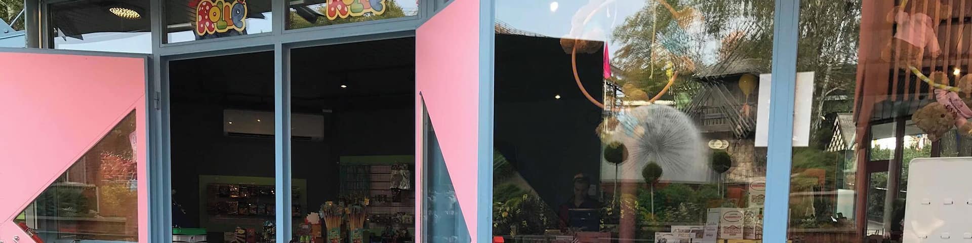 This town is for happy people, go to this amusement park in the morning to enjoy the sun and stay until night to enjoy the lights.
Helsinki - Finland
#LifeAtExpedia