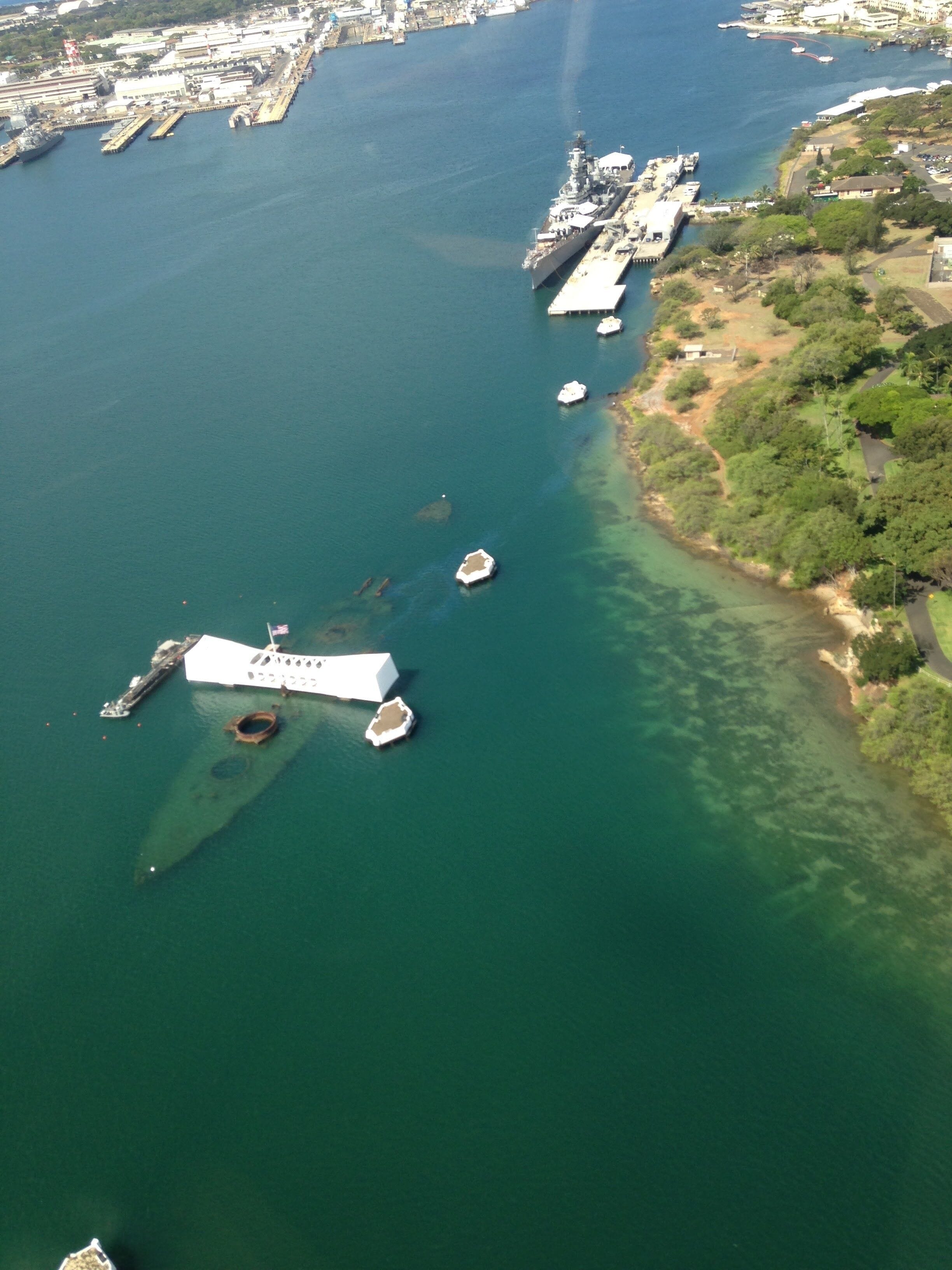 #hawaii #oahu #pearlharbor #adventure #paradisehelicopters #luv2travel #borntoexplore #wanderingwidower