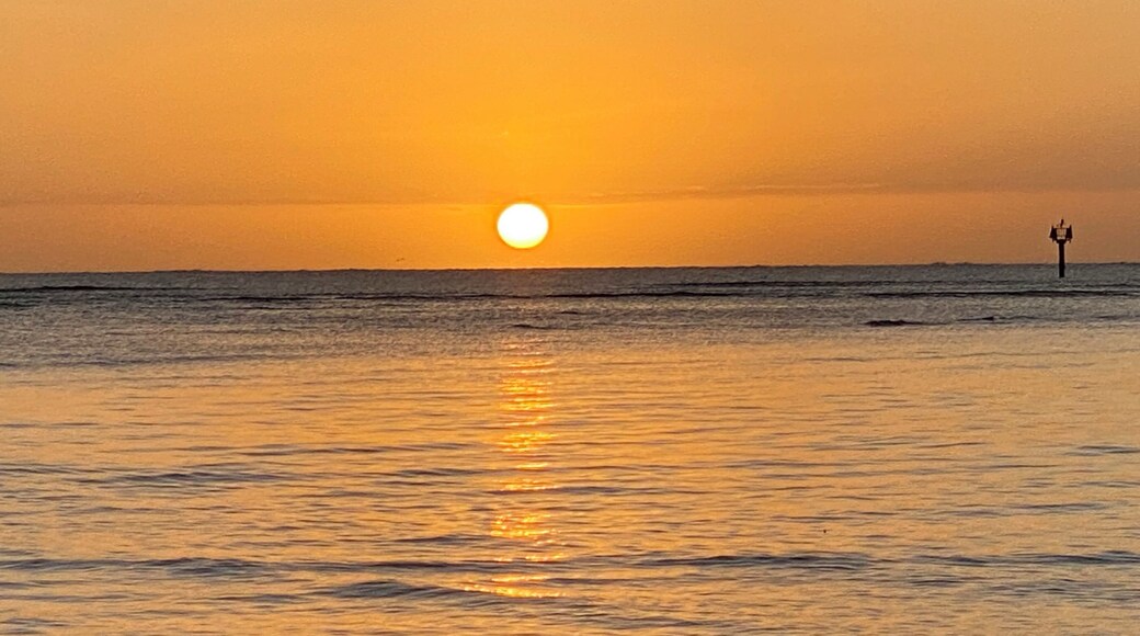 Very peaceful beach to watch the sunset
