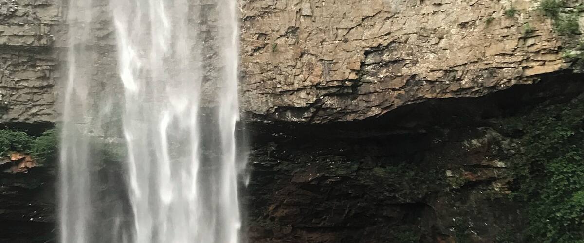 Cihekê bi av û xweş û bilind, heker tu bi zarok ve biçîye vêrê tu pişt rastbe dê mînîyel serê çîyayî jiberko rêk nîne bu erebanka zaroka û her wesa yab bere û dereceye heta bigehîye binê sîlavê lewra ya fere tu zaroka bi beye mala xesîya xwe yan mala deyka xwe heta biçî ye evê sîlavê yan xwe bigre heta zarok mezin bin 😝