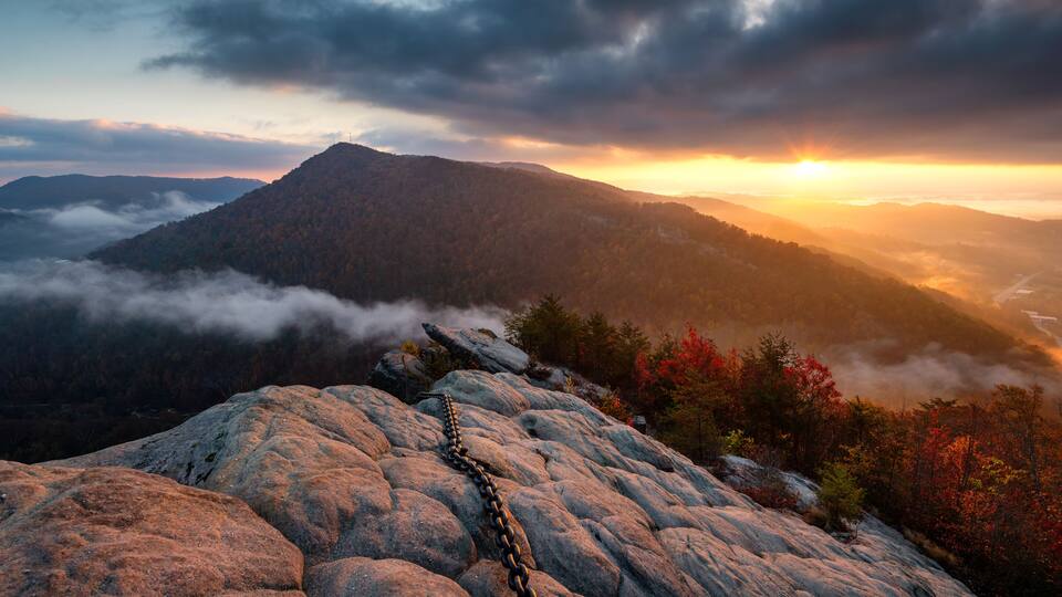 Sunrise over the iconic "Chained Rock" in Southeastern Kentucky