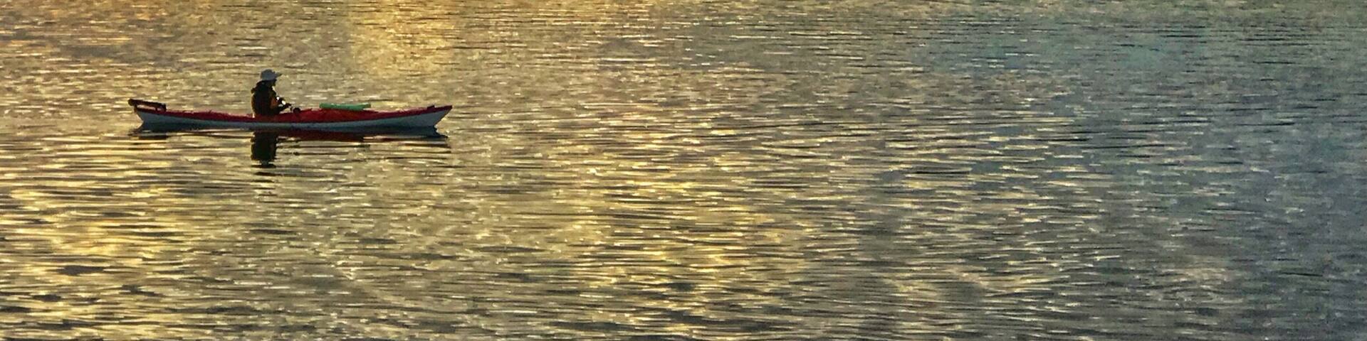 Exploring Lake Havasu while friends and family are freezing back home. No, I don’t feel guilty. #weekendgetaway
#lakehavasu
Mountain #reflections at sunrise.