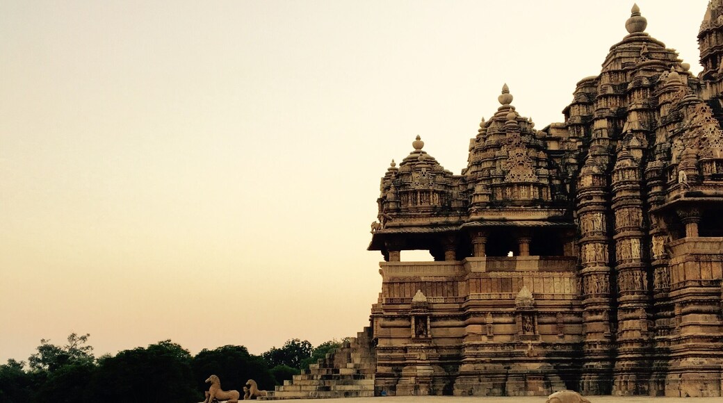 #StunningStructures
The Chandela Dynasty got the Khajuraho temples constructed - it's their symbol that shows across all the temples in the Western region of Khajuraho