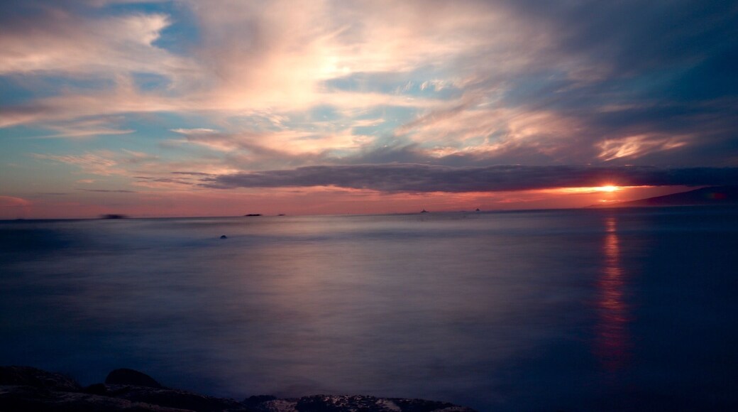 Very nice place to watch #sunset. This beach is perfectly situated in town with lots of things to do in the areas. From running to picnicking you name.