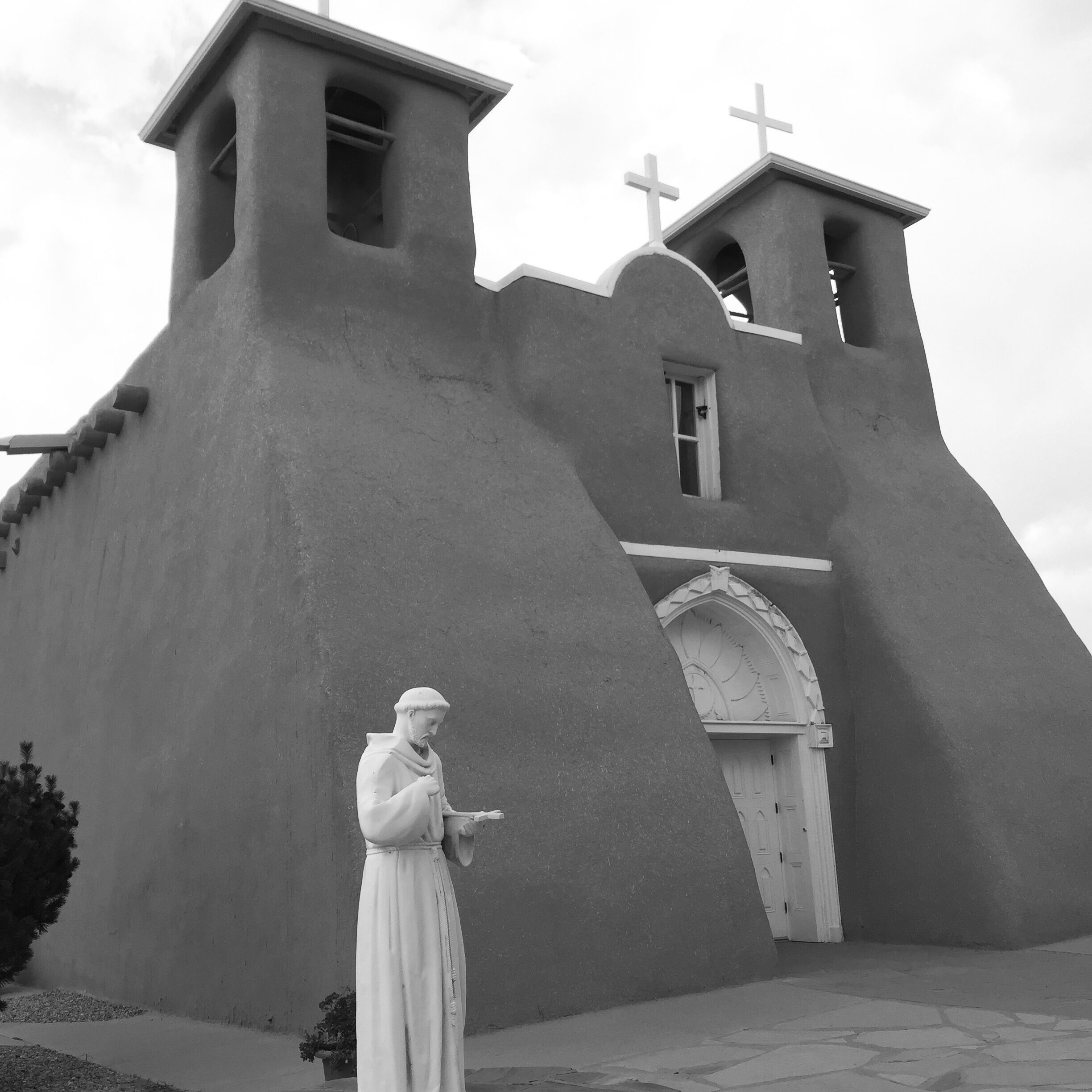 Known as "Georgia O'Keeffe's Church" due to her famous paintings of this lovely little place of worship, the San Francisco de Asis Mission Church in Taos is a quiet, reflective space conducive to quiet contemplation. 