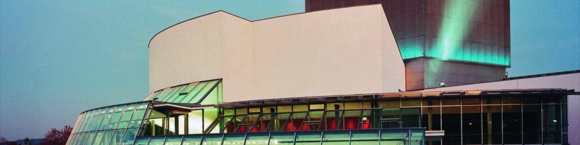 Hof showing modern architecture and a city