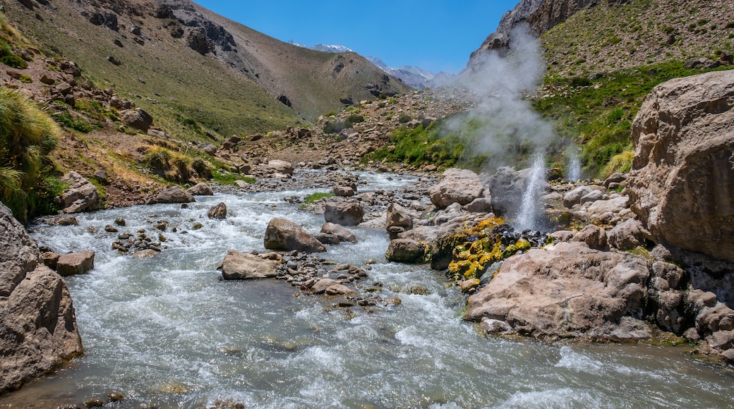 Géisers Los Tachos en el volcán Domuyo, cercano a Chos Malal