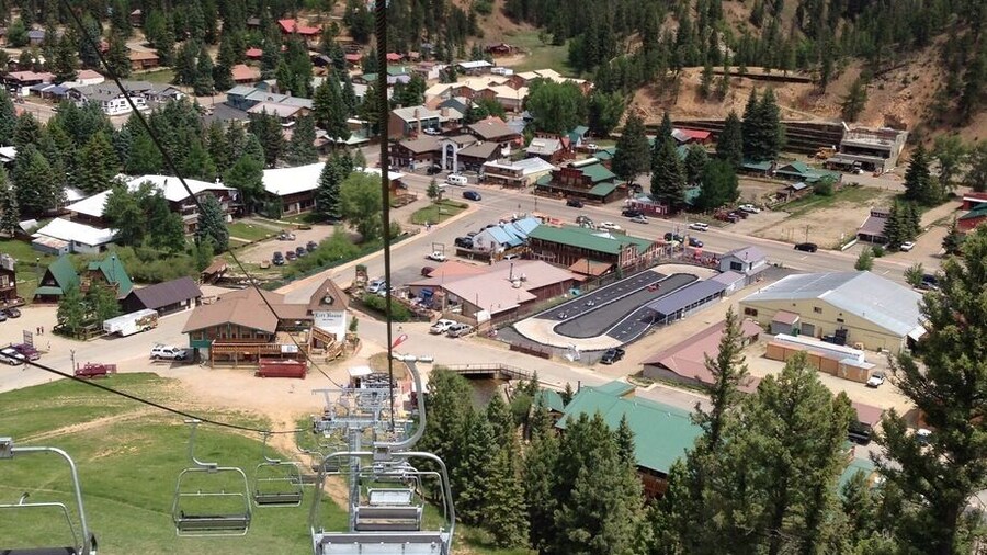 A ride on the chair lift provides a beautiful view of the little tourist town of Red River, winter or summer. Hike or ride either or both directions and meet some of the friendliest people around while spending your day at around 9,000 feet!