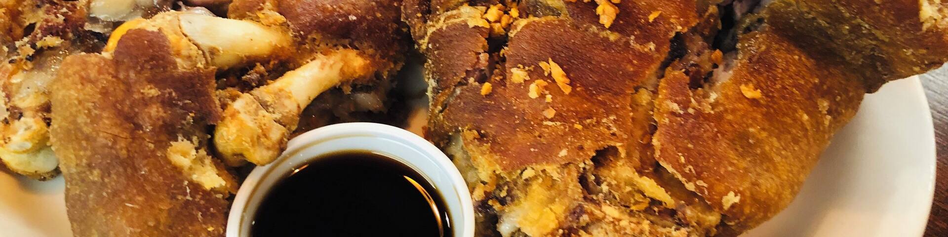 Crispy Pata (crispy pork leg) superb!!