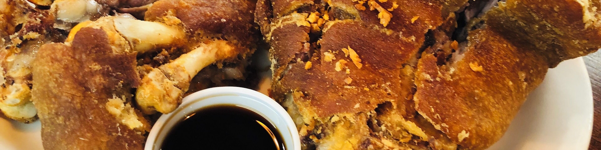 Crispy Pata (crispy pork leg) superb!!