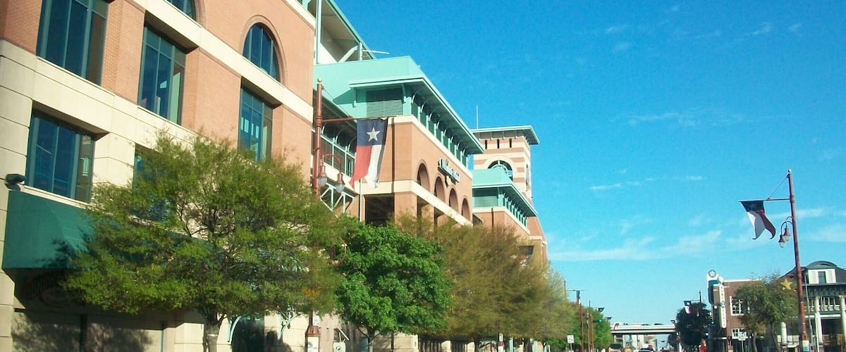 Driving through the streets of Houston, such sweet memories :)