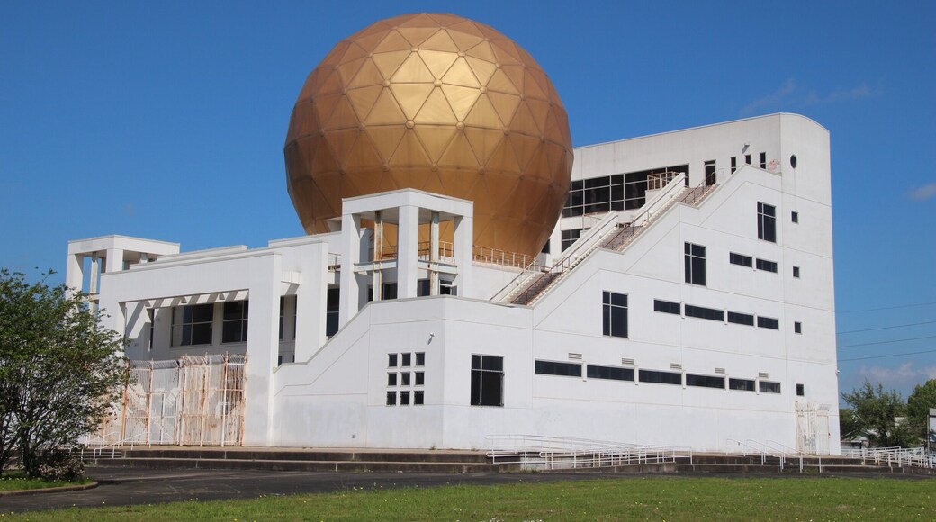 It is no longer open but you can still take pictures.