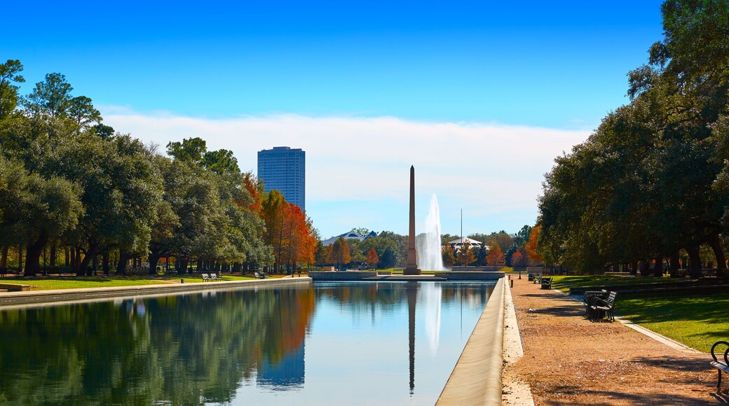 Houston Hermann park Pioneer memorial obelisk