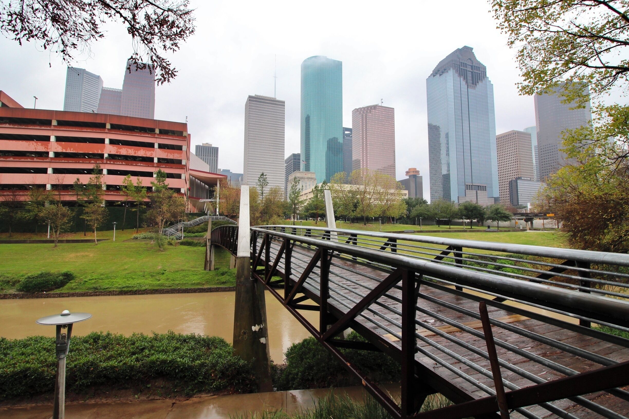 Gloomy day in Houston along the Buffalo Bayou!