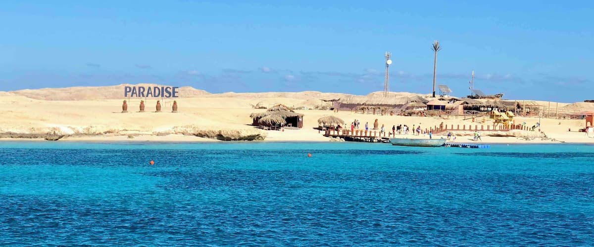 An hour on the Paradise Island to chill