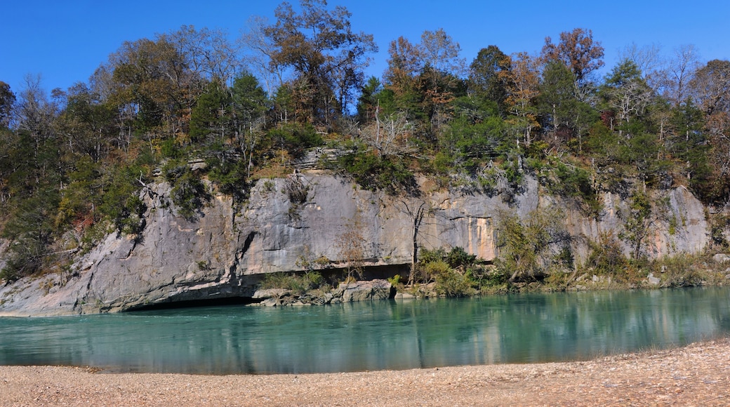 Beach Pull Out for Buffalo River