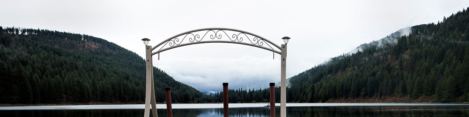Tranquil MIrror Lake in Idaho.
