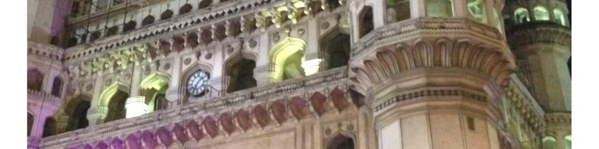 This is one of the oldest temple in Hyderabad. If you would like to climb the tower go before 5pm. Or just go in the evening to shop at local bazaar next to it. Bargain is a must. Buy at your own risk :)
