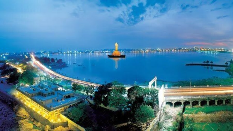 Hussain Sagar -jÀrvi
