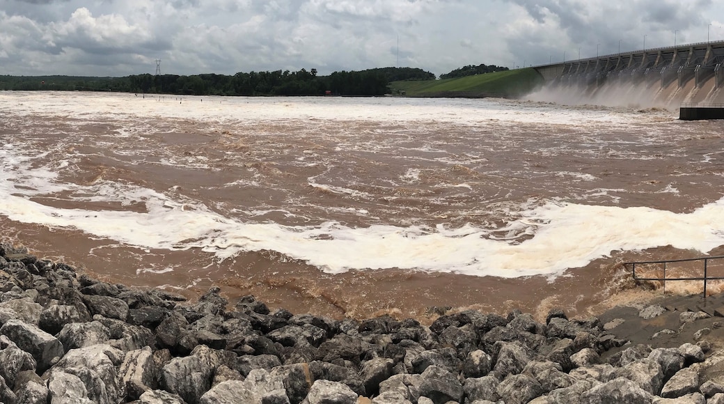 Don’t know how to capture this but the Arkansas river was flooding. The dam is letting out town flooding amounts of water to save it at the expense of the towns downstream.